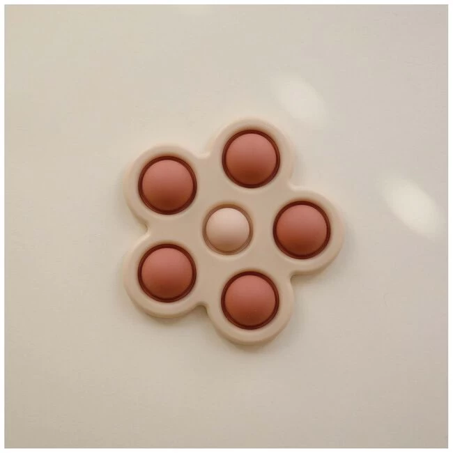 Mushie Press Toy Bloem 4 Mushie Press Toy Bloem - Afbeelding 2